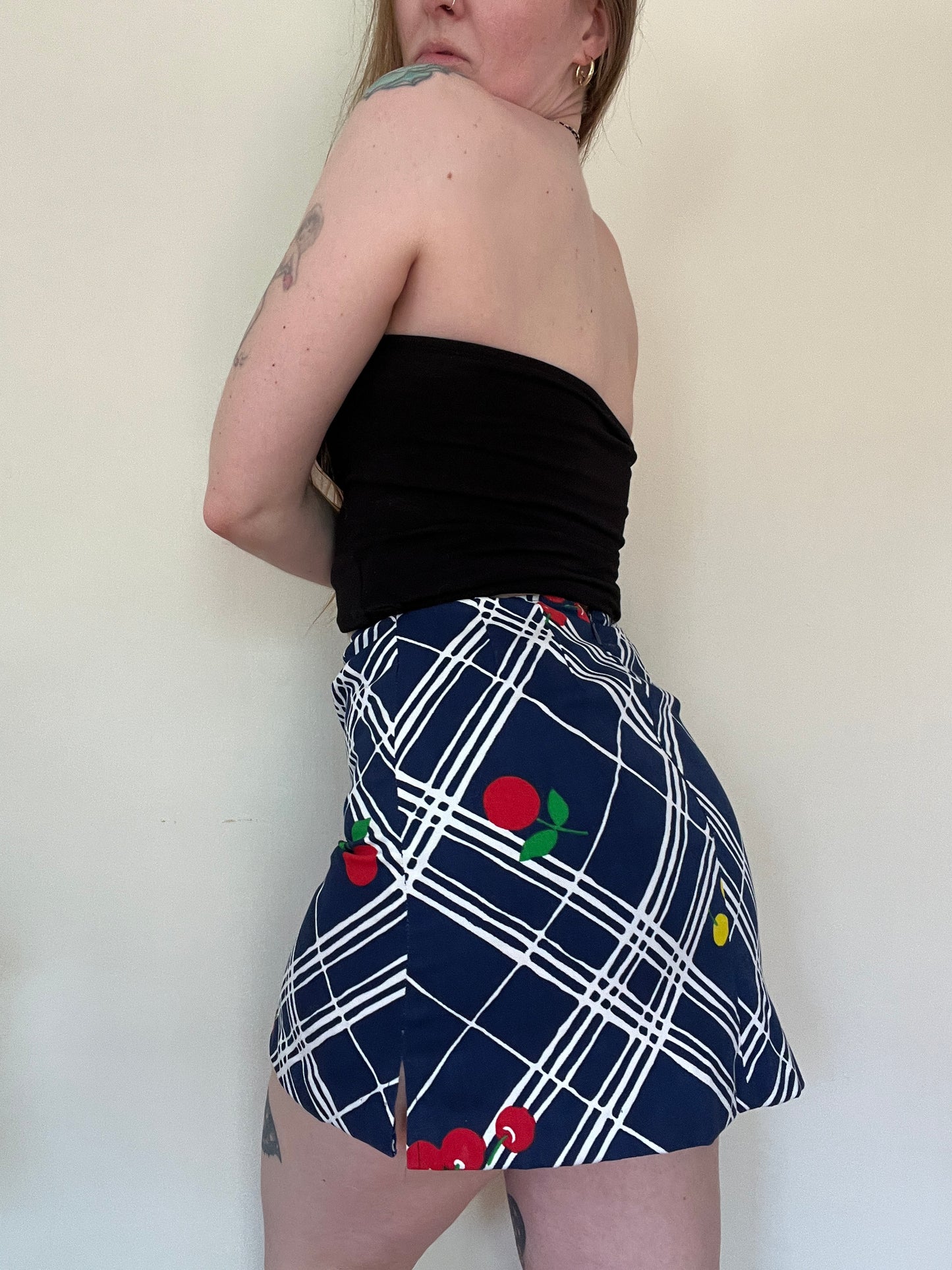 Plaid Fruit 1970s Skort 25”