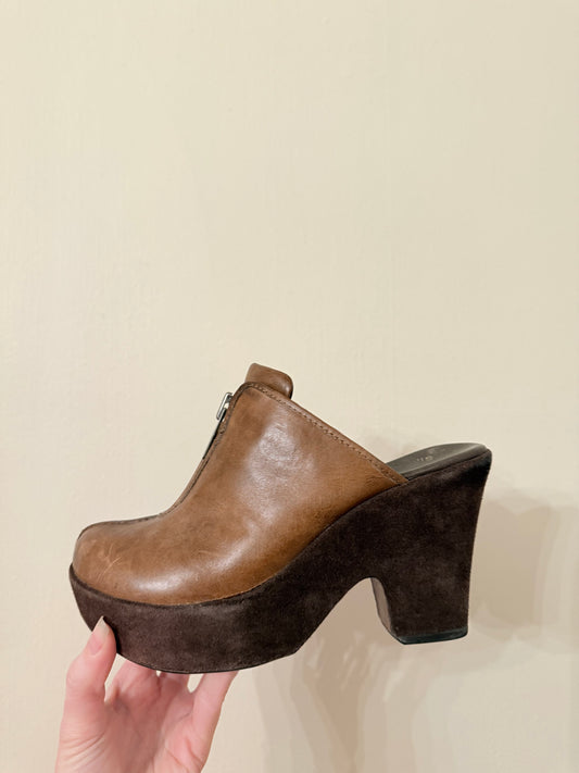 Cork Ease Leather Clogs