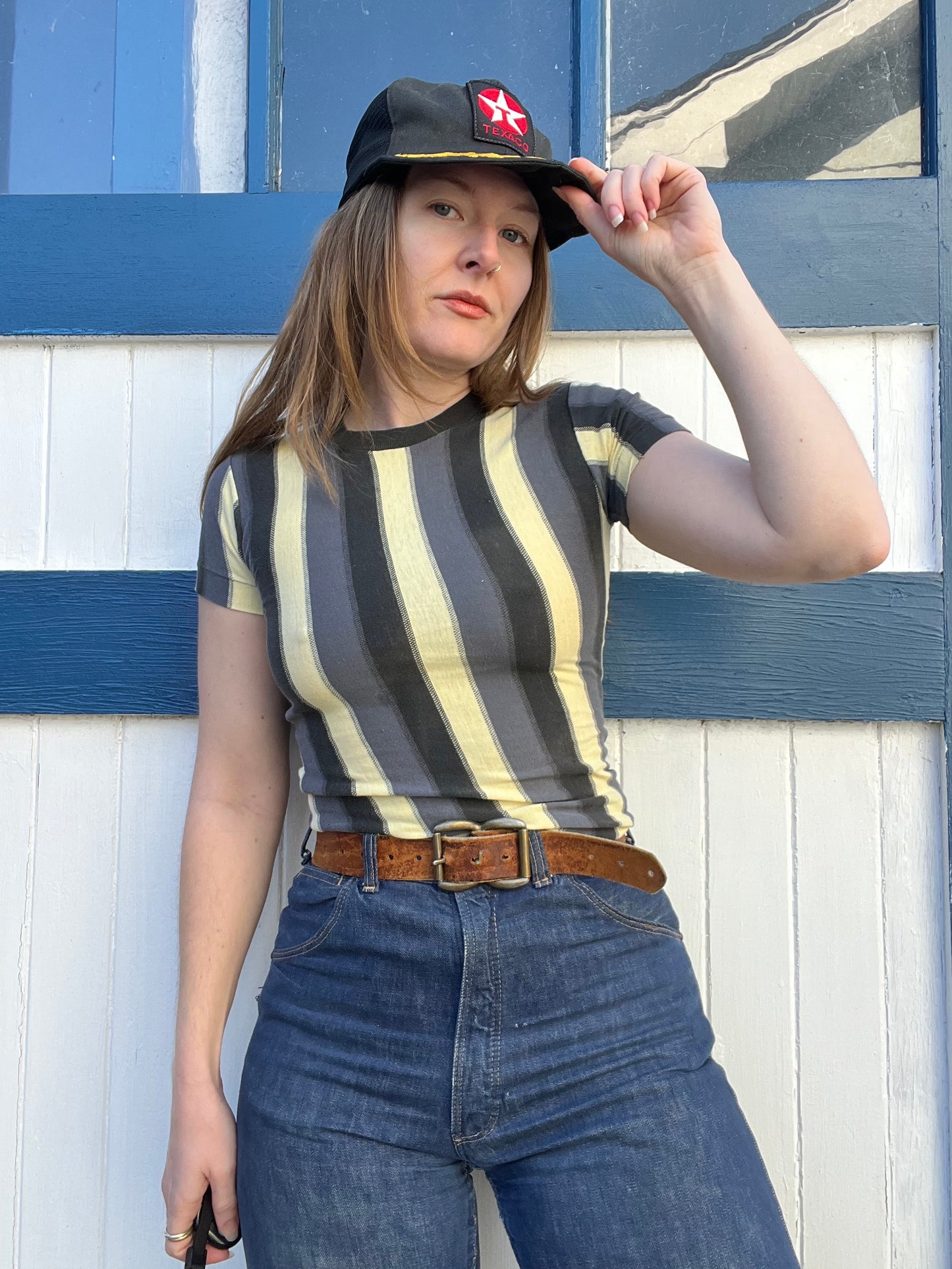 1950s/1960s Grey and Pale Yellow Striped Tee XS