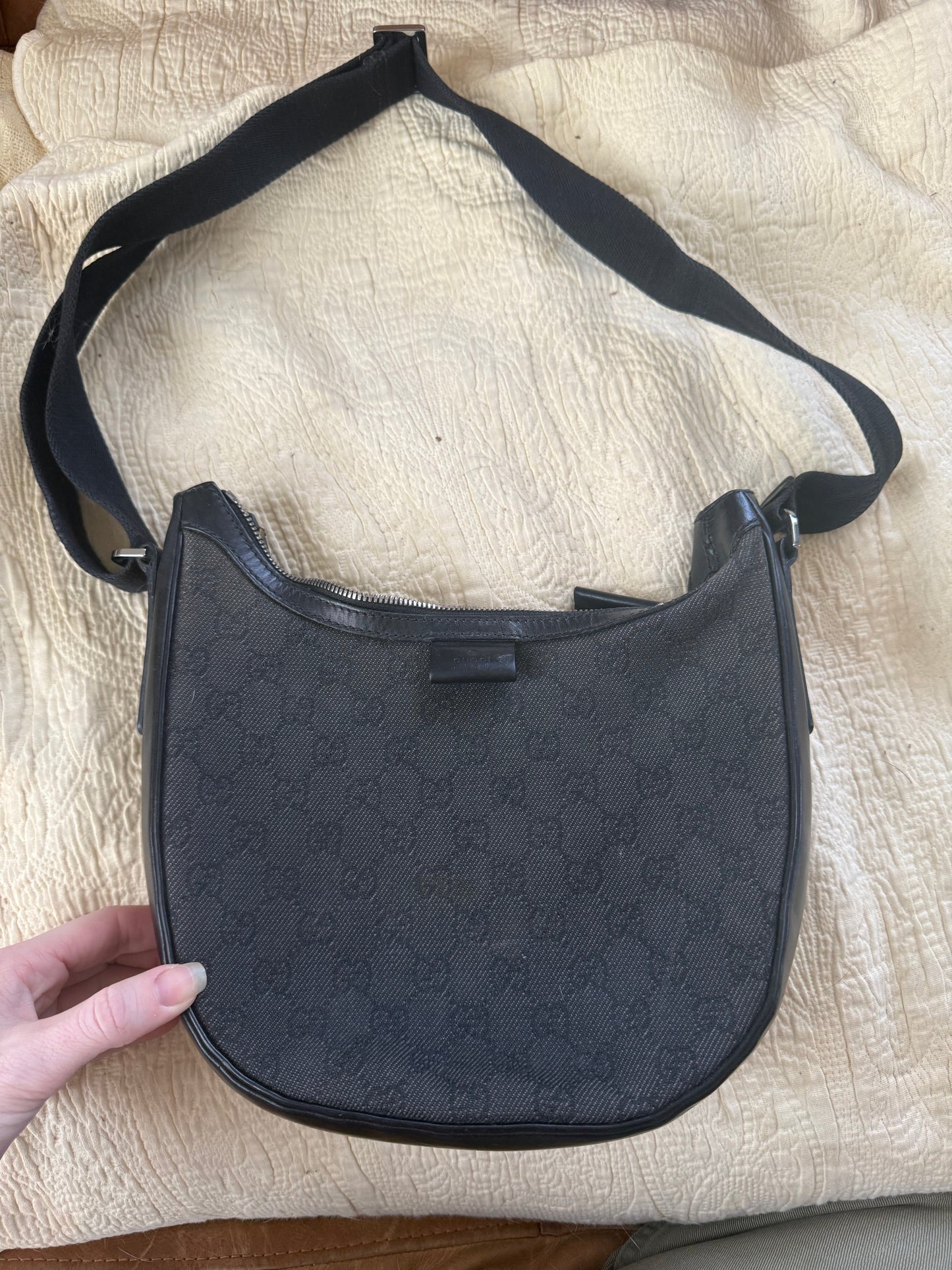 Authentic Y2K Gucci GG Black Purse