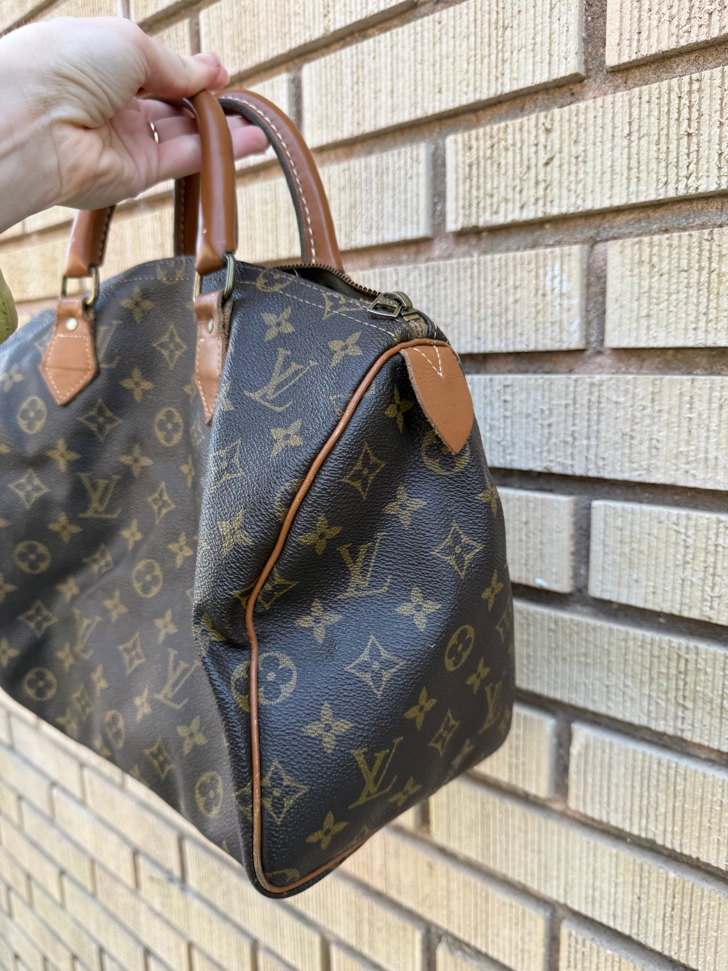 Authentic 1970s/1980s Louis Vuitton Speedy 30